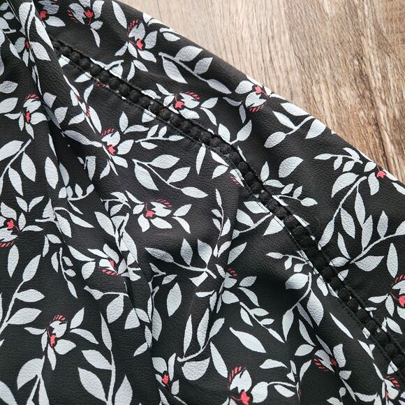 Lane Bryant Long Sleeve Ruffled Split Neck Button Blouse - Picture 6 of 7